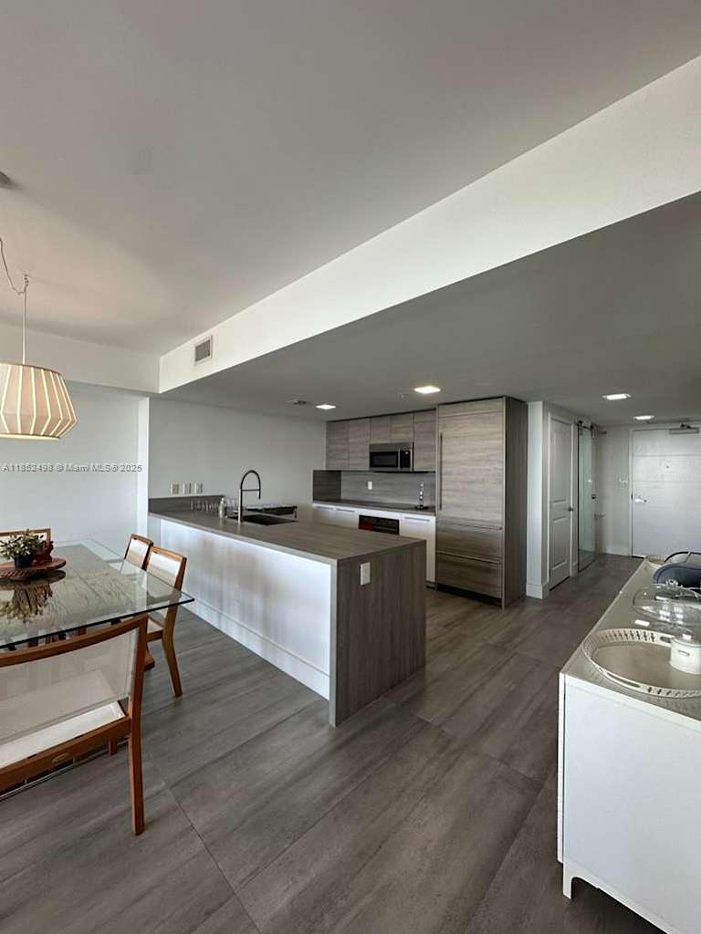 image 400 Sunny Isles5