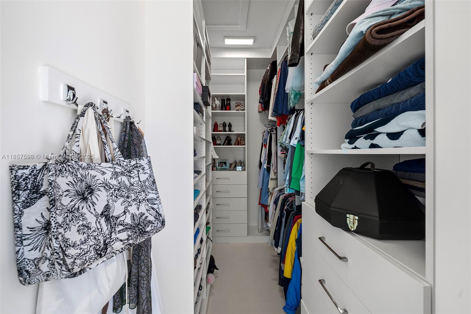 2815 NE 26th Pl Fort Lauderdale, FL 33306