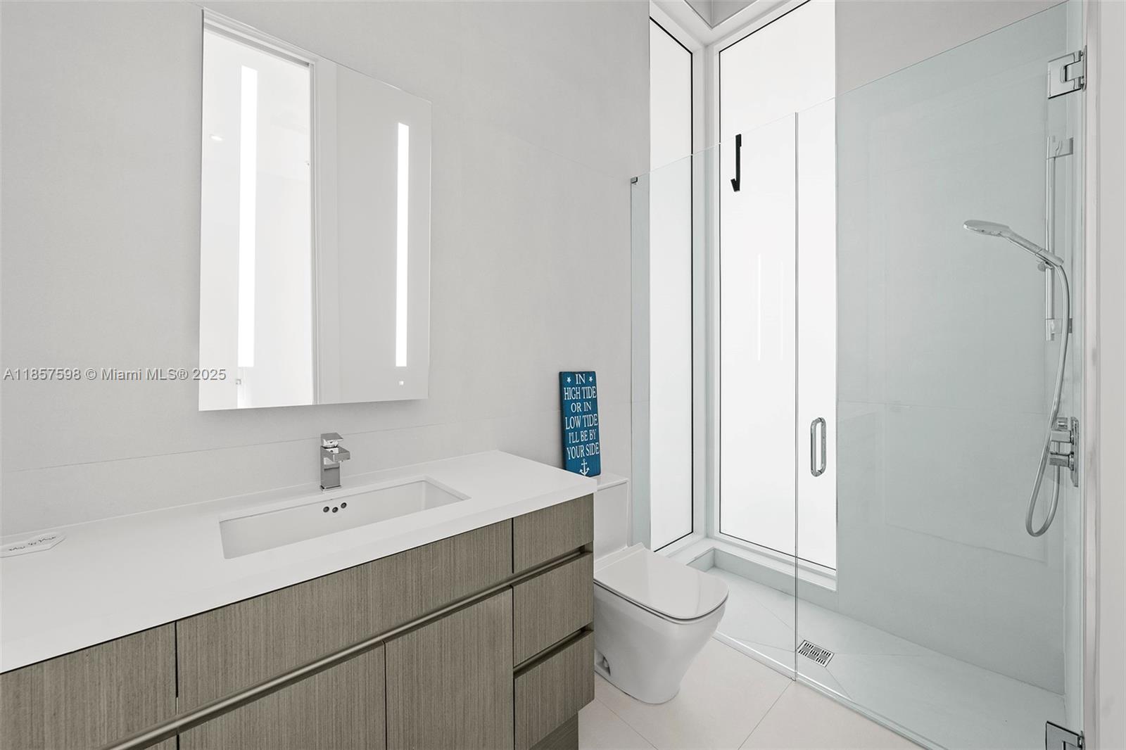 2815 NE 26th Pl Fort Lauderdale, FL 33306