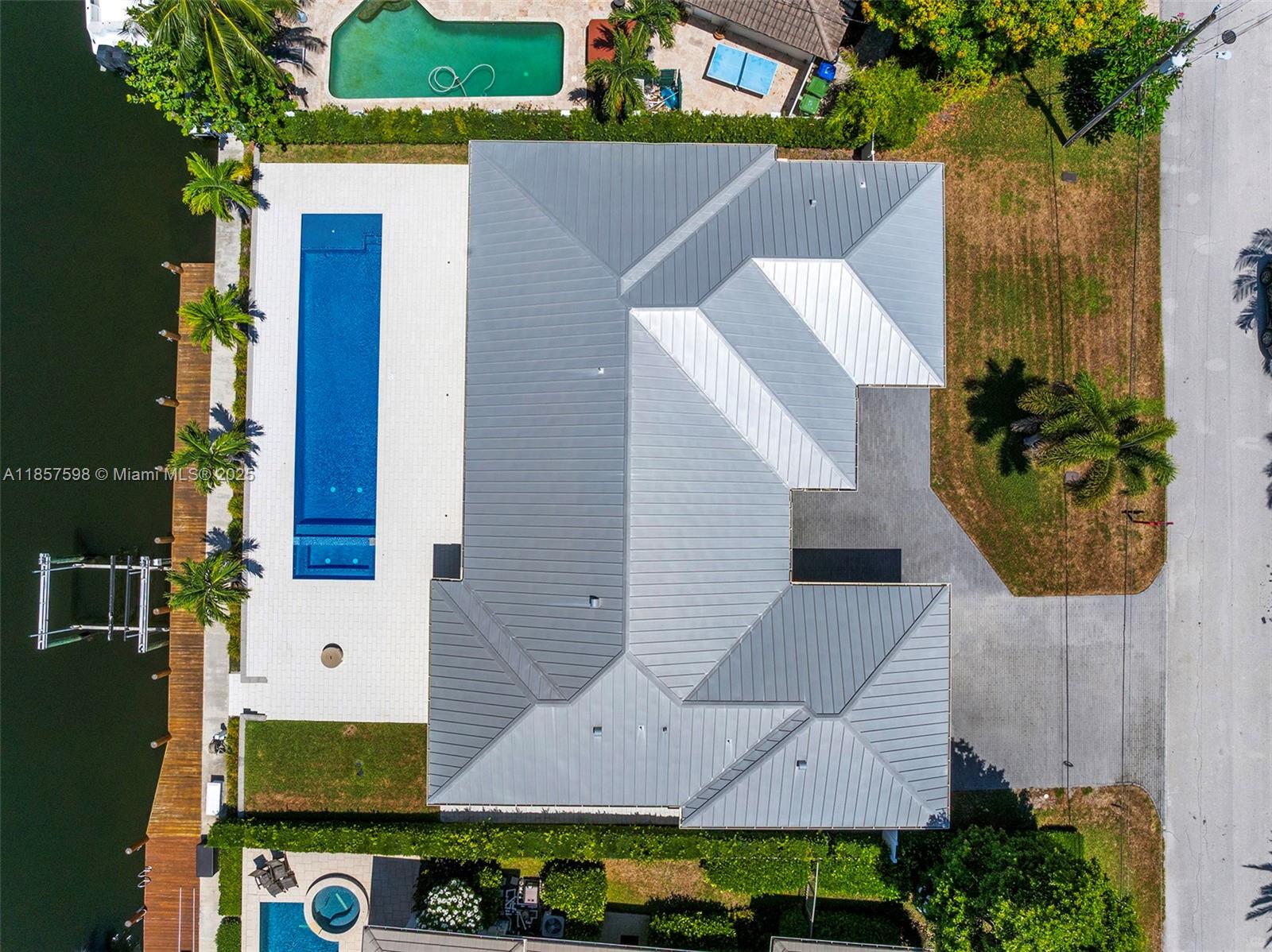 2815 NE 26th Pl Fort Lauderdale, FL 33306