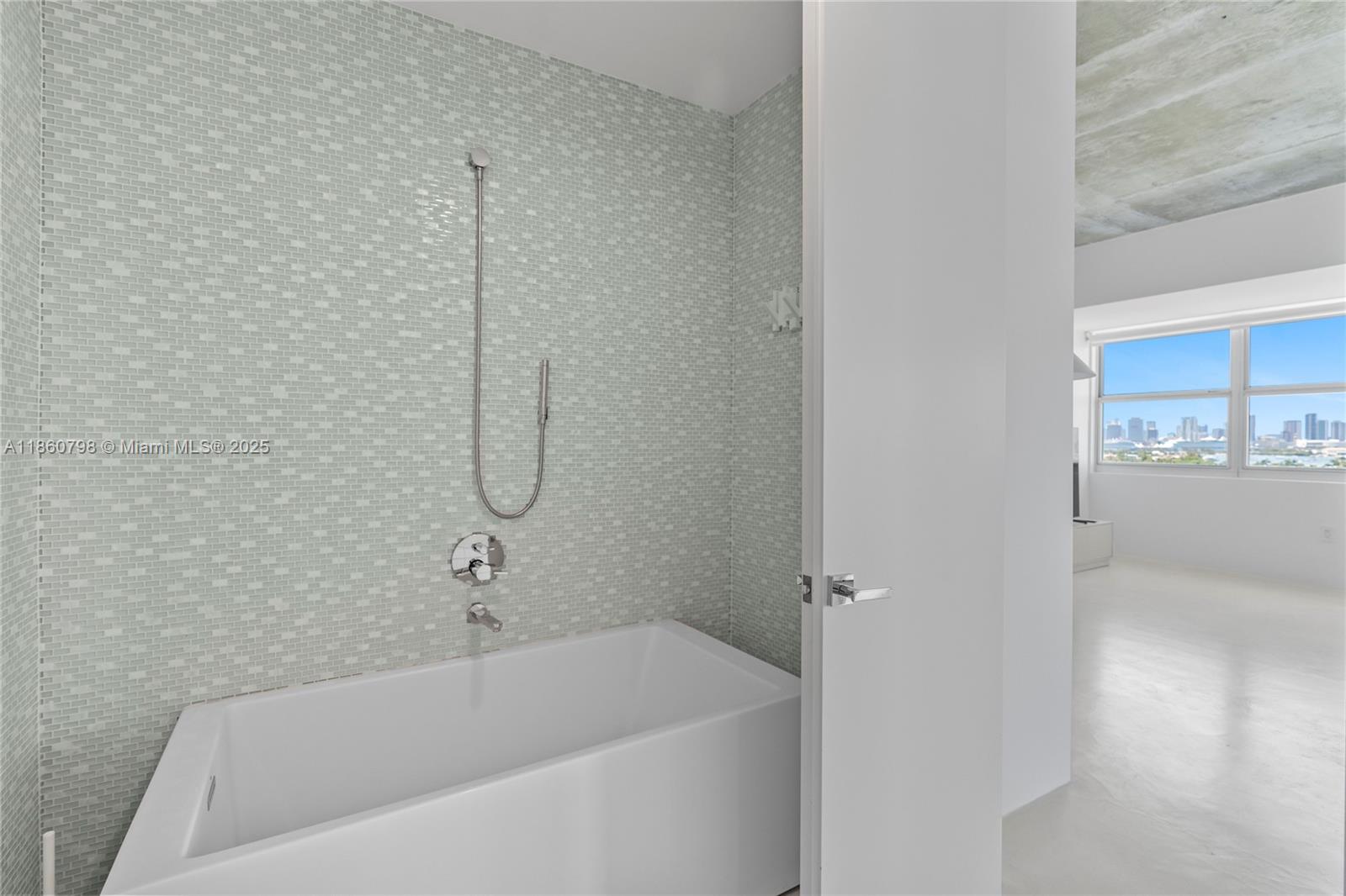 3 Island Ave #PHD 15D Miami Beach, FL 33139