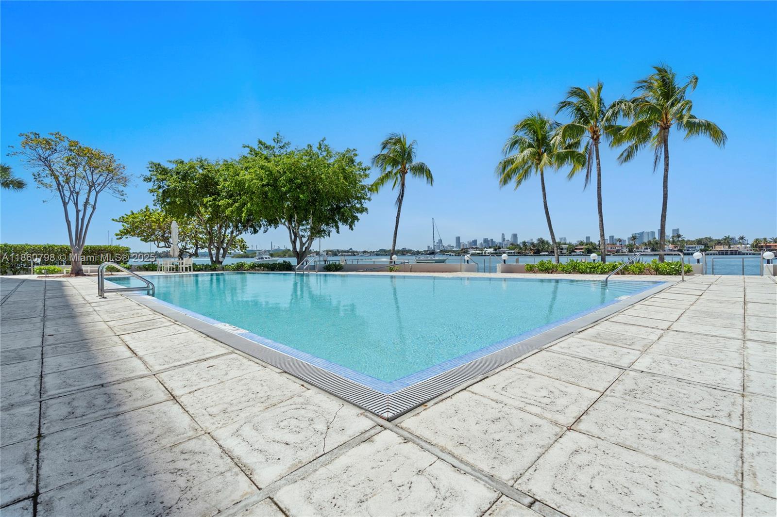 3 Island Ave #PHD 15D Miami Beach, FL 33139