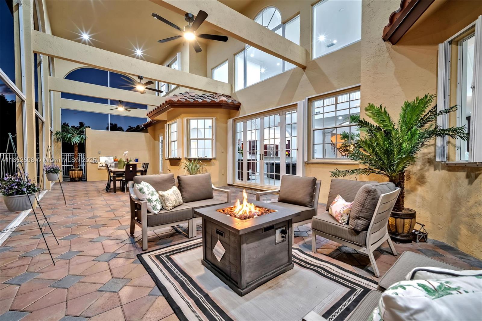 3855 Windmill Lk Rd Weston, FL 33332