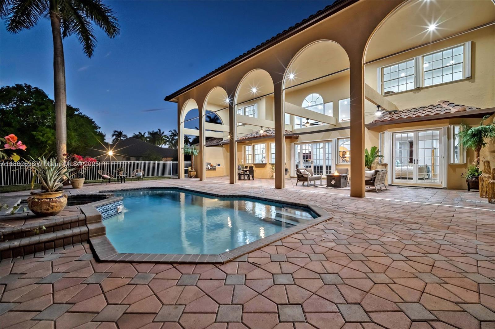 3855 Windmill Lk Rd Weston, FL 33332