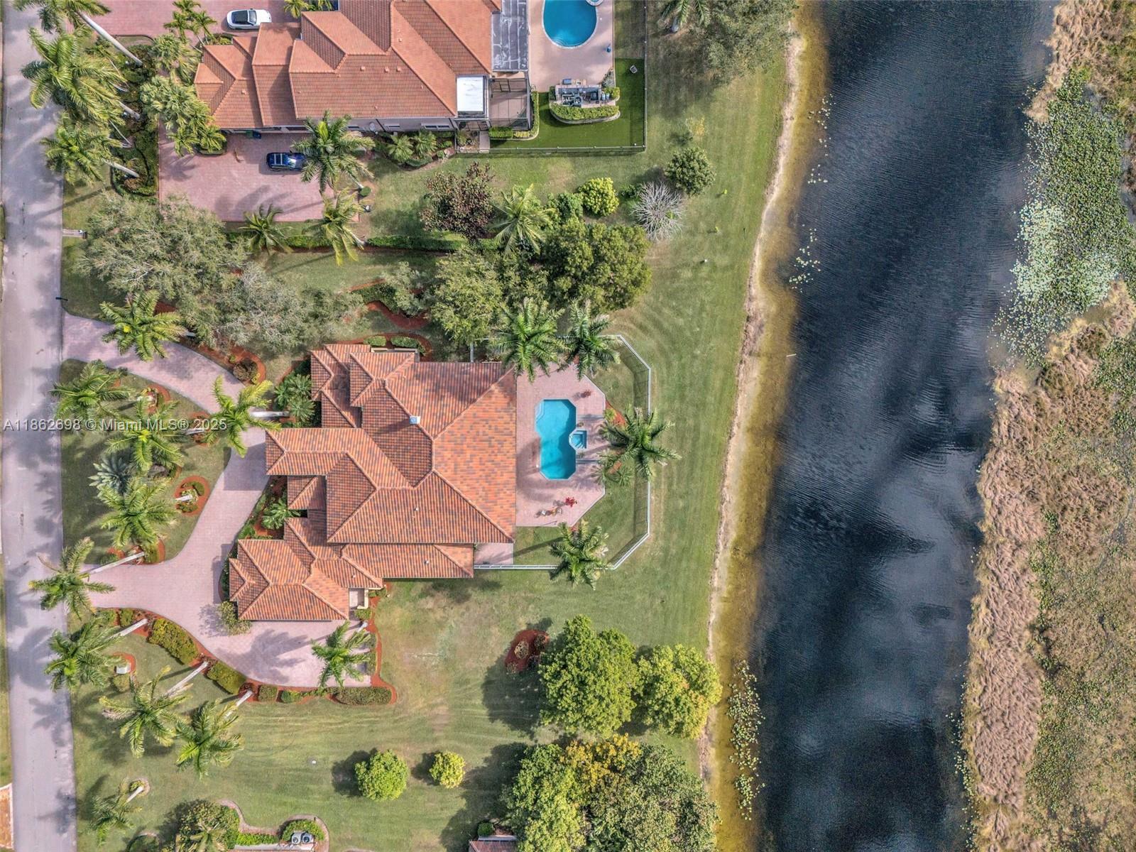 3855 Windmill Lk Rd Weston, FL 33332