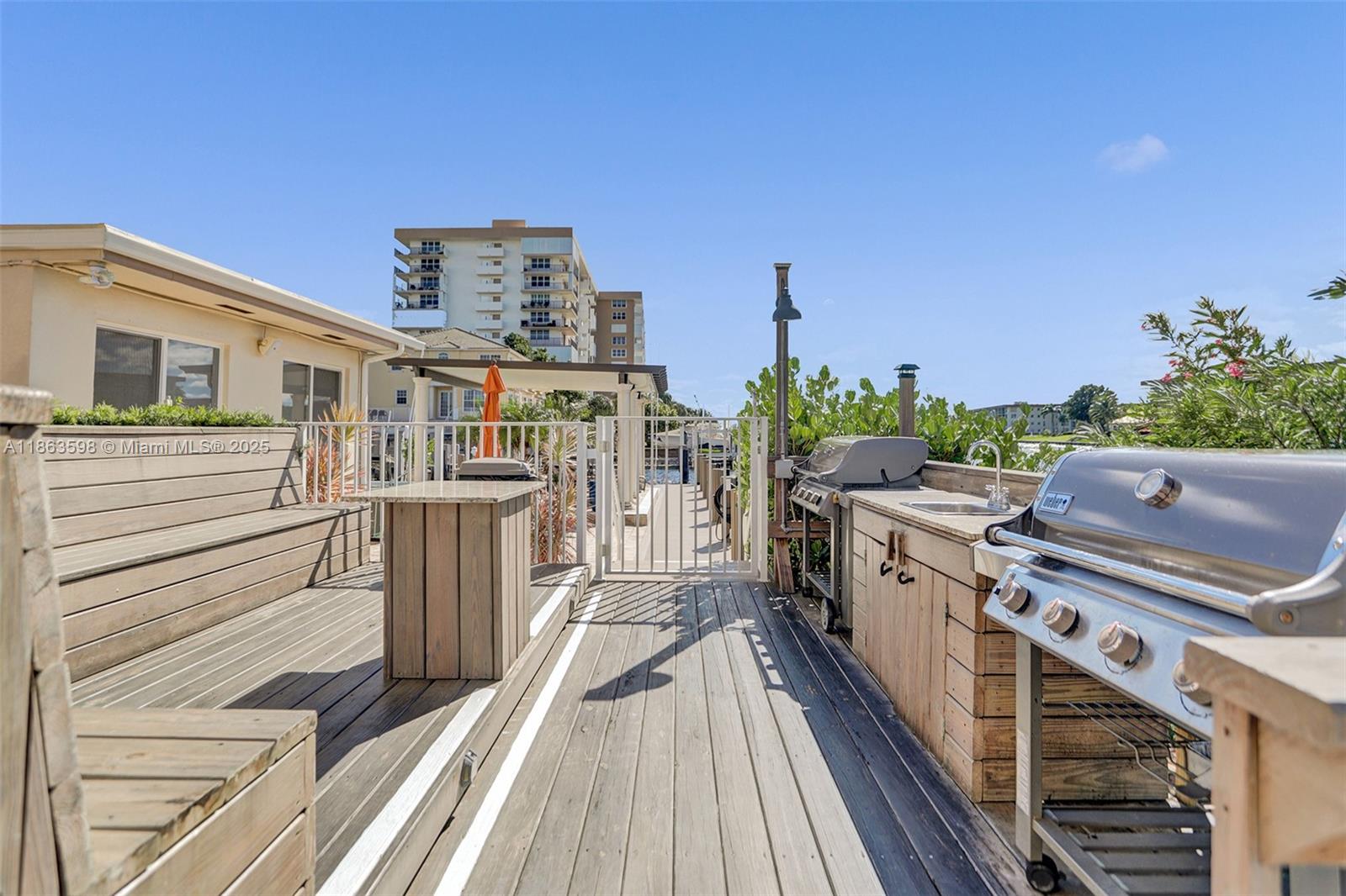 1160 Hillsboro Mile #701 Hillsboro Beach, FL 33062