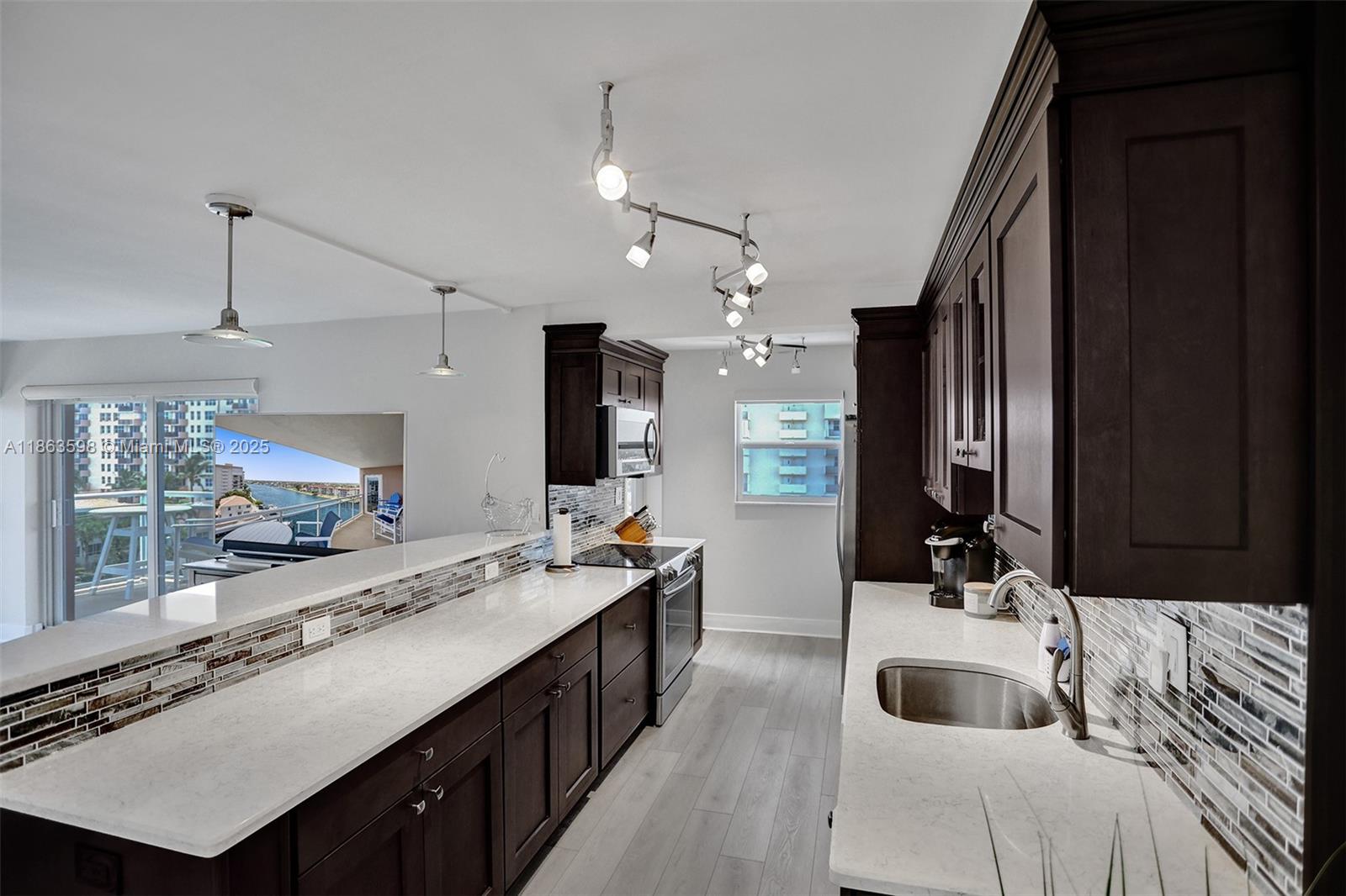 1160 Hillsboro Mile #701 Hillsboro Beach, FL 33062