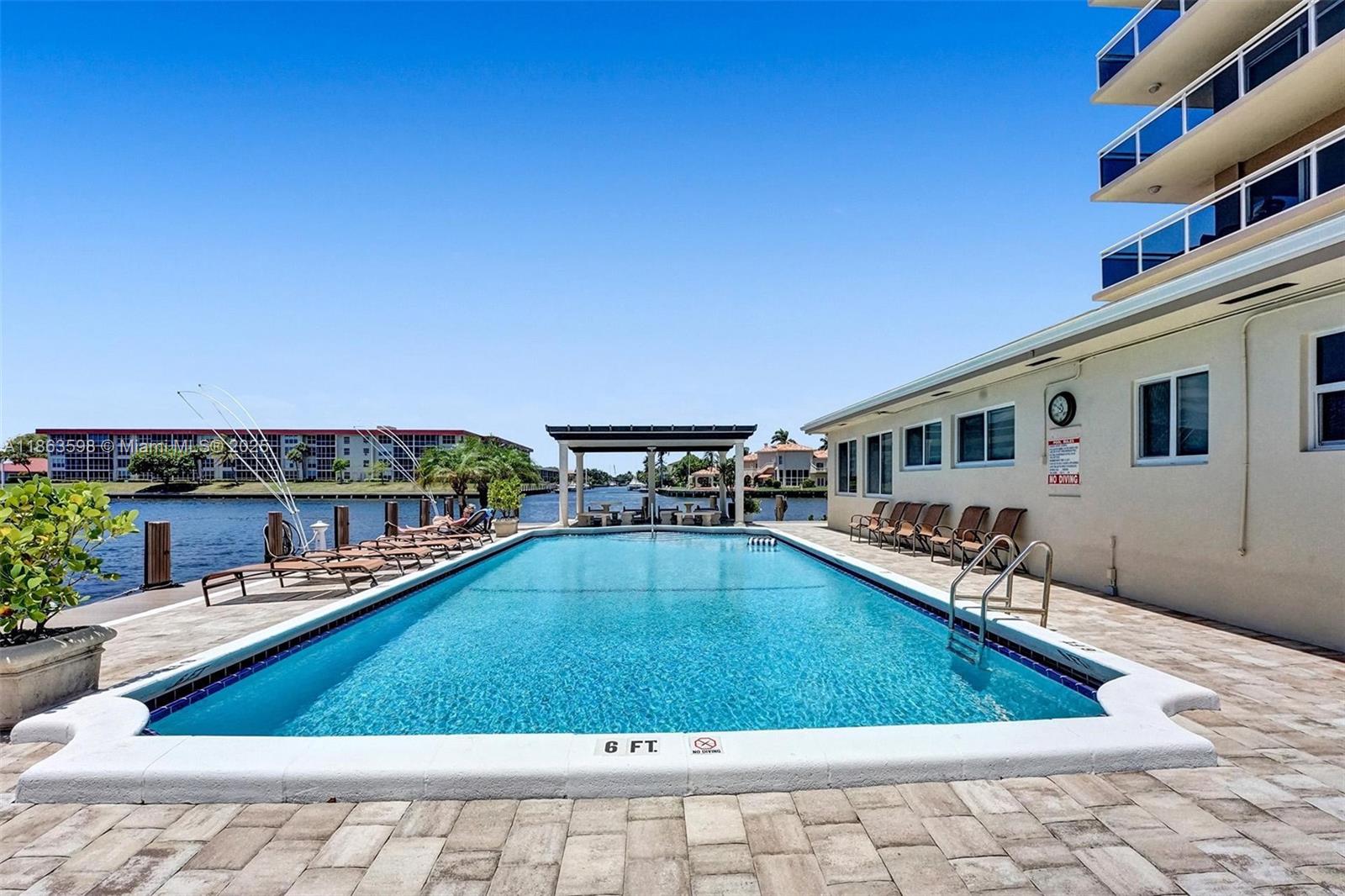 1160 Hillsboro Mile #701 Hillsboro Beach, FL 33062