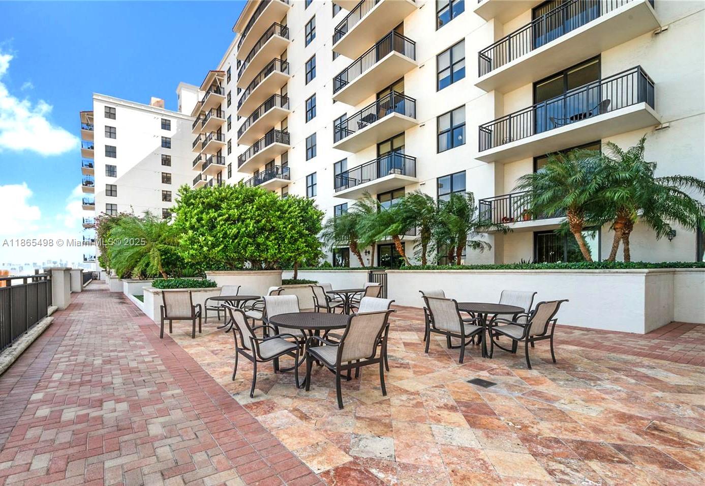 888 S Douglas Rd #1512 Coral Gables, FL 33134