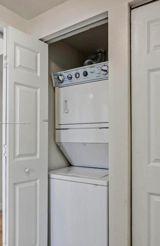 888 S Douglas Rd #1512 Coral Gables, FL 33134