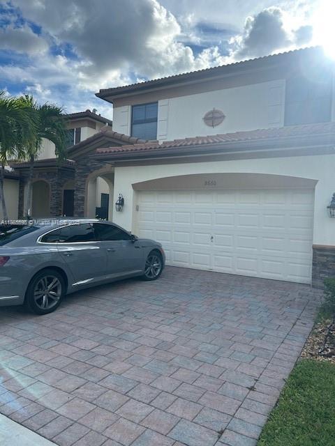 8660 NW 101st Pl #8660