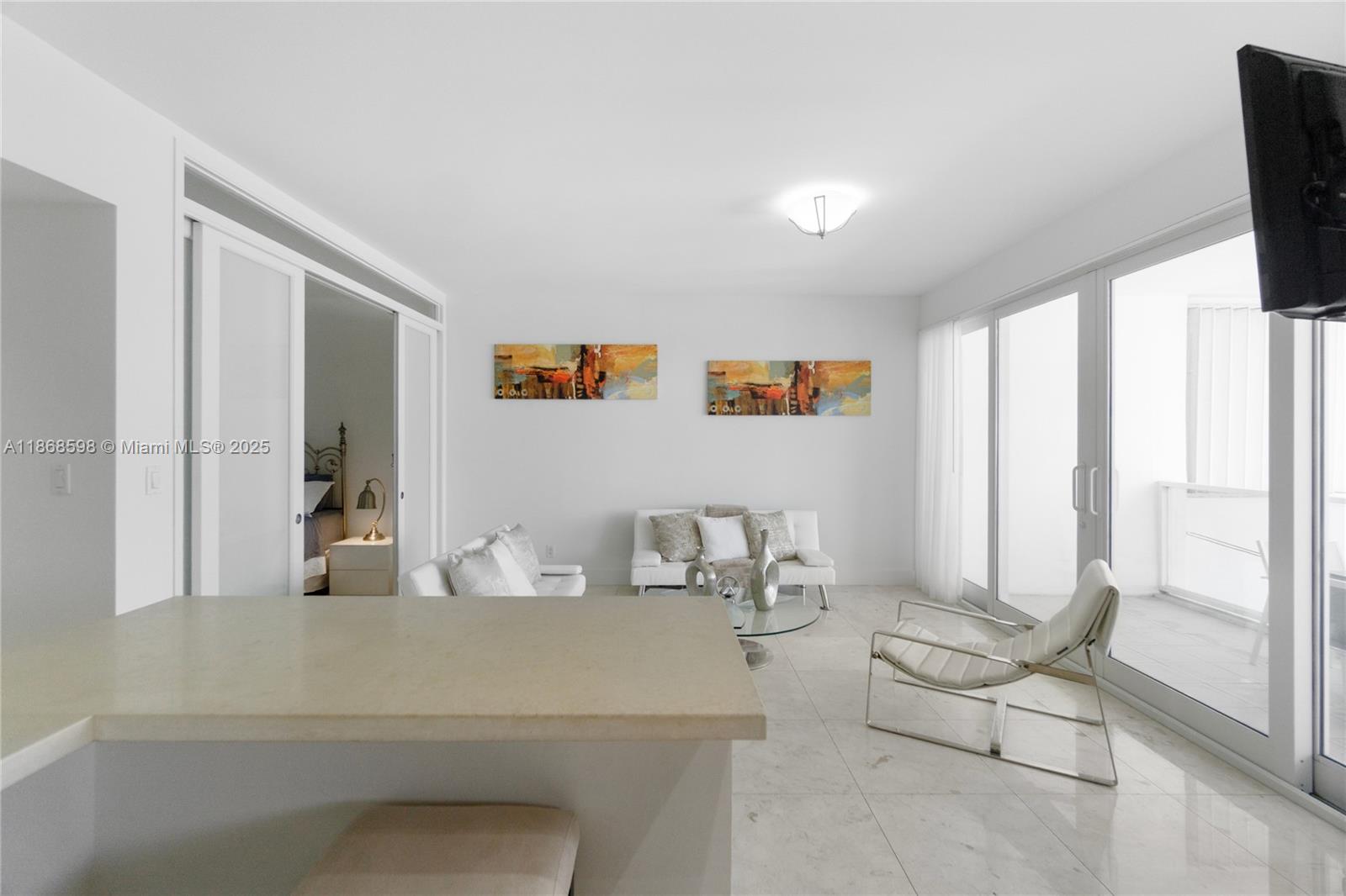 image The Decoplage Condo11
