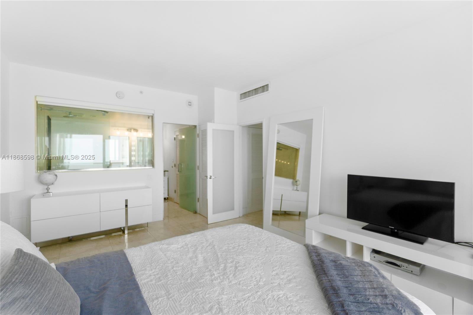 image The Decoplage Condo15