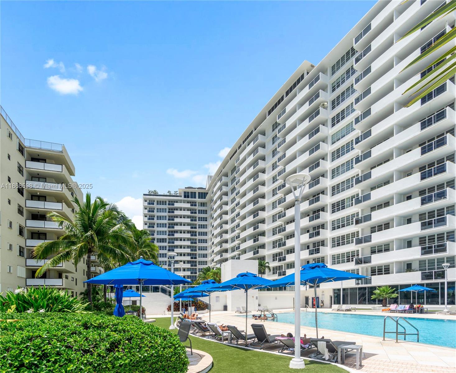 image The Decoplage Condo23
