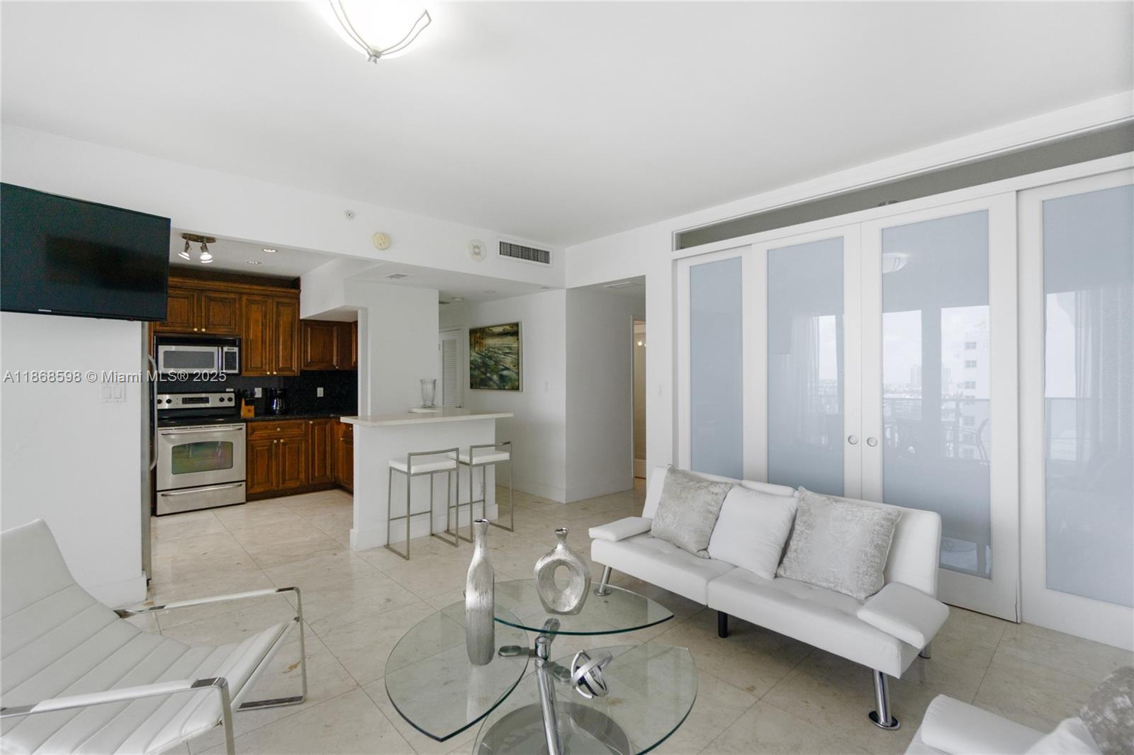 image The Decoplage Condo8