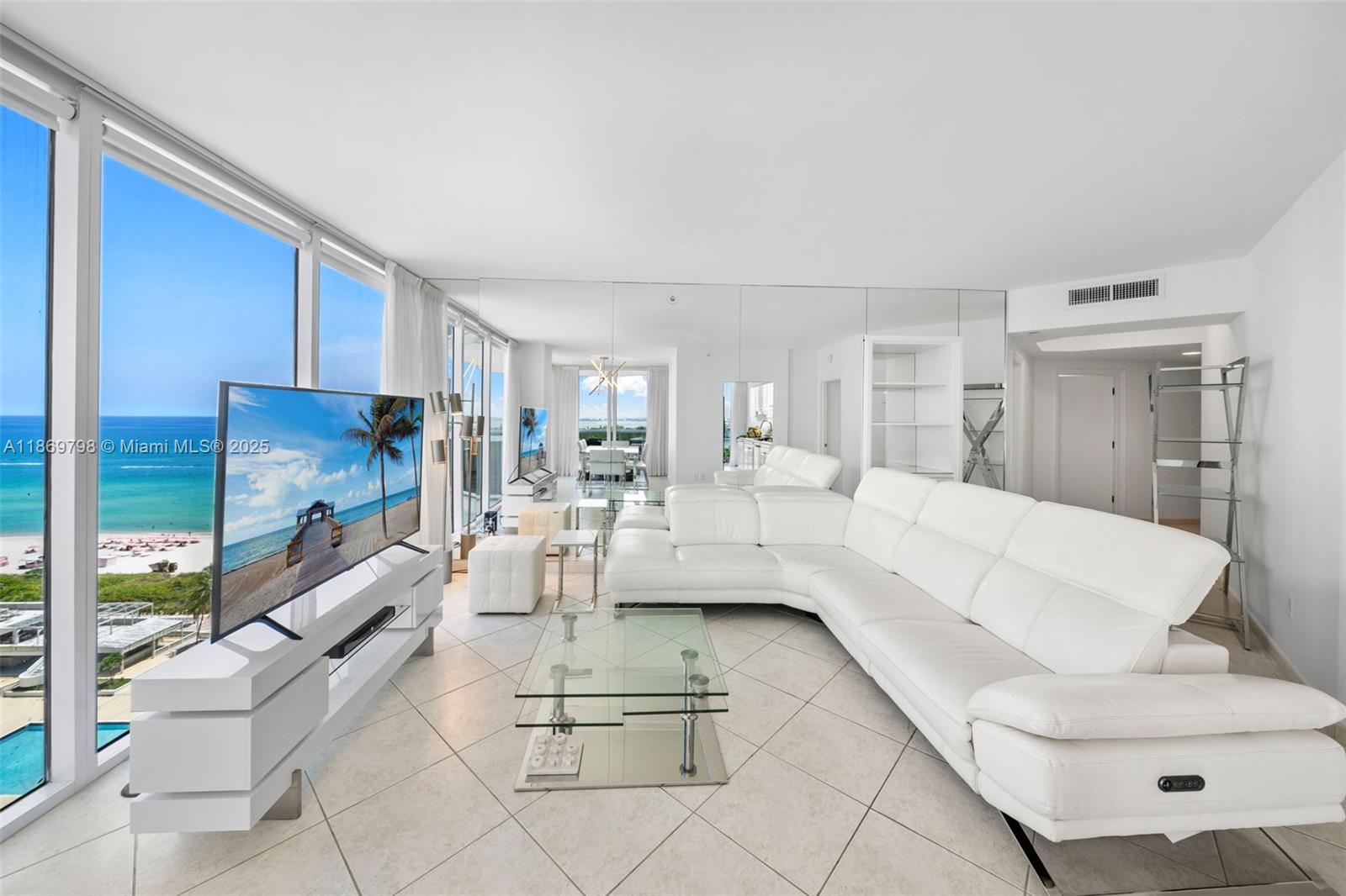 4779 Collins Ave #1507