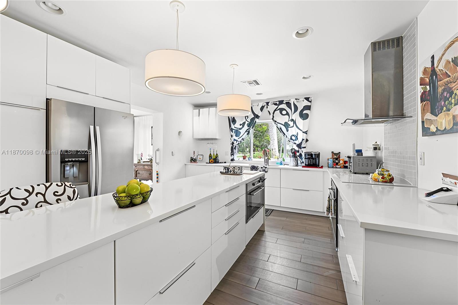 4314 Acacia Cir