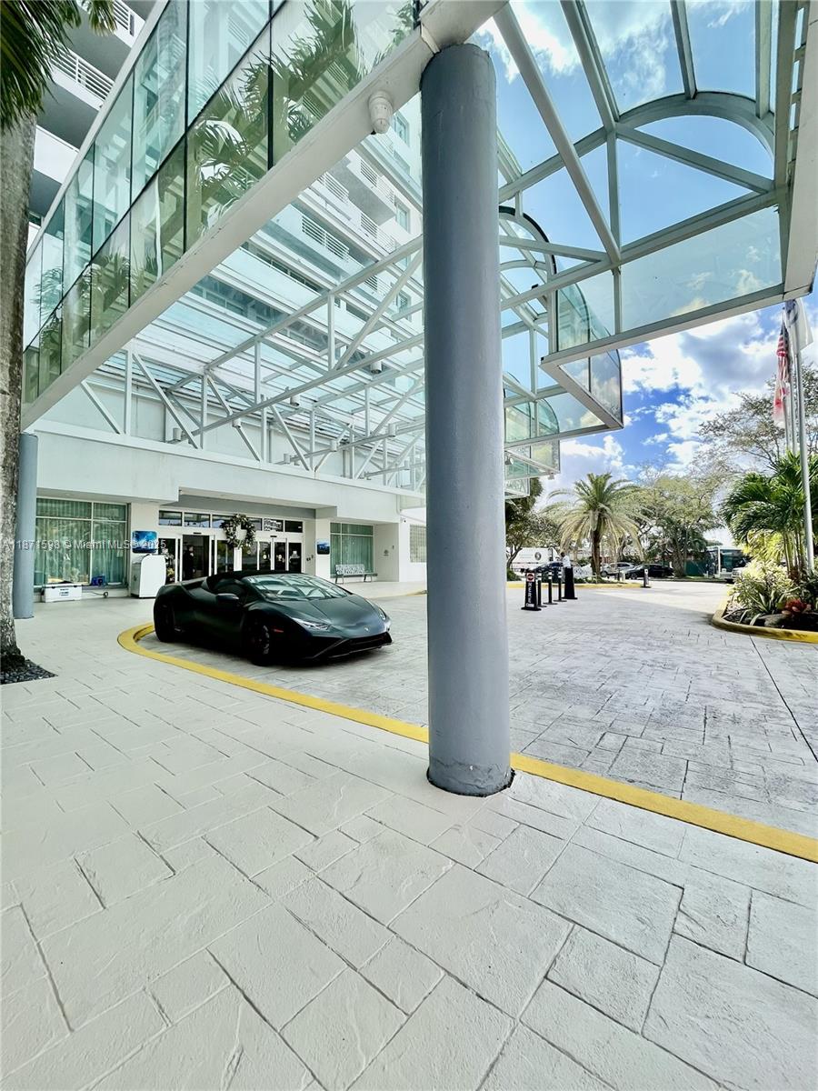 2670 E Sunrise Blvd #728 Fort Lauderdale, FL 33304