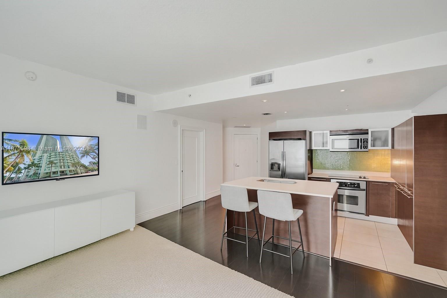 image Quantum On The Bay Condo1