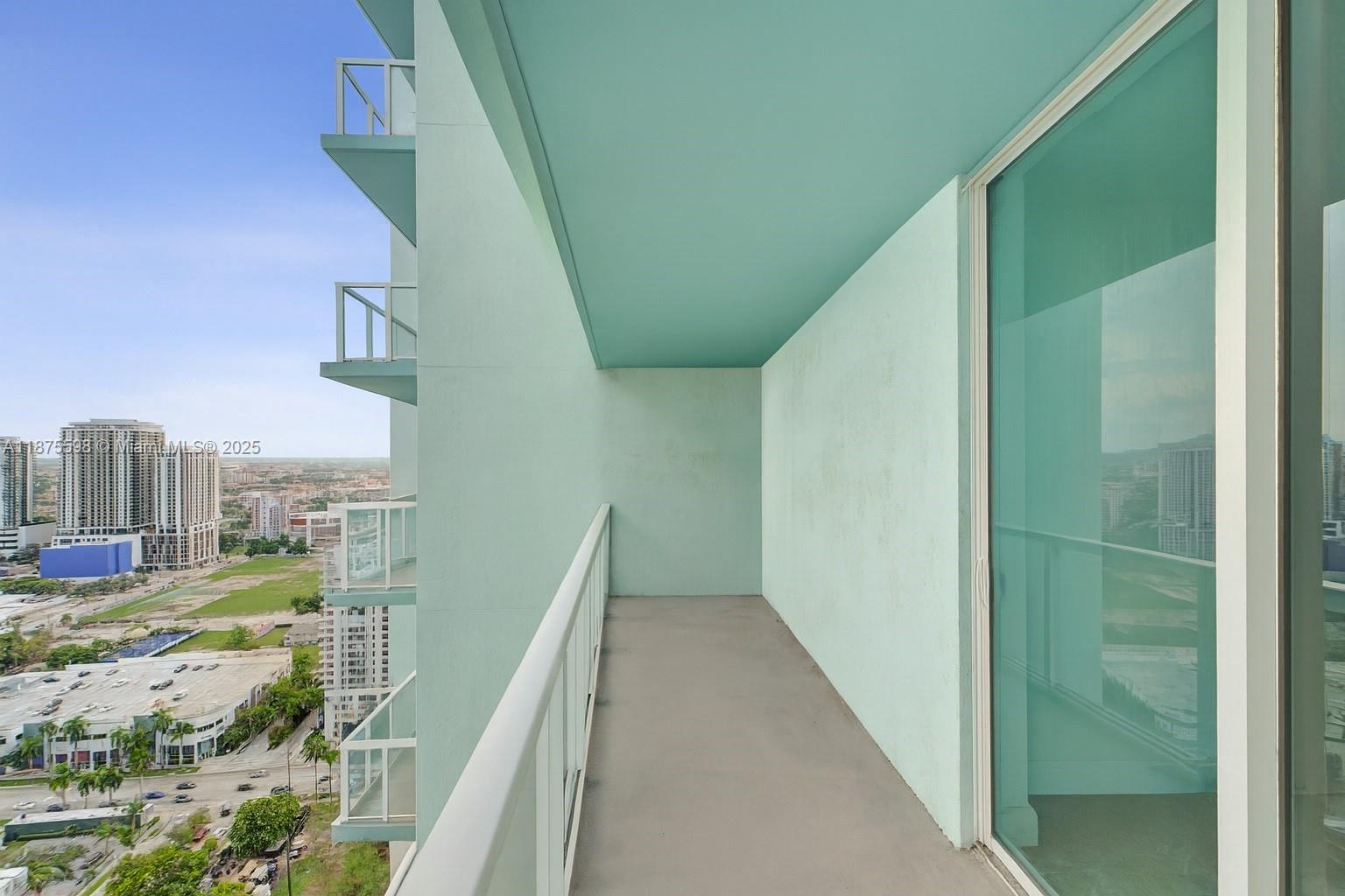 image Quantum On The Bay Condo5