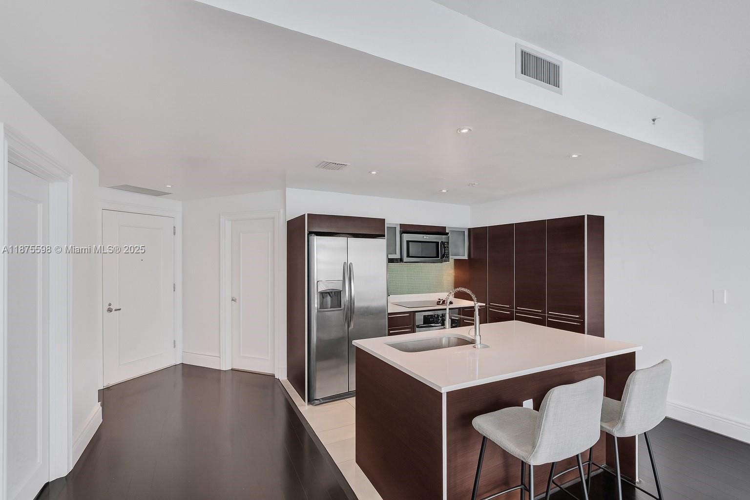 image Quantum On The Bay Condo8