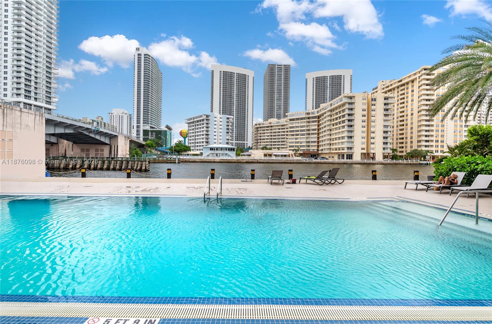 image Beachwalk Condo27