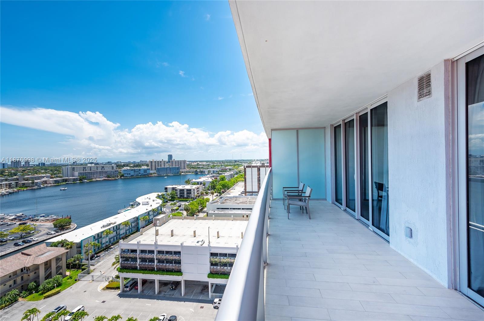image Beachwalk Condo4