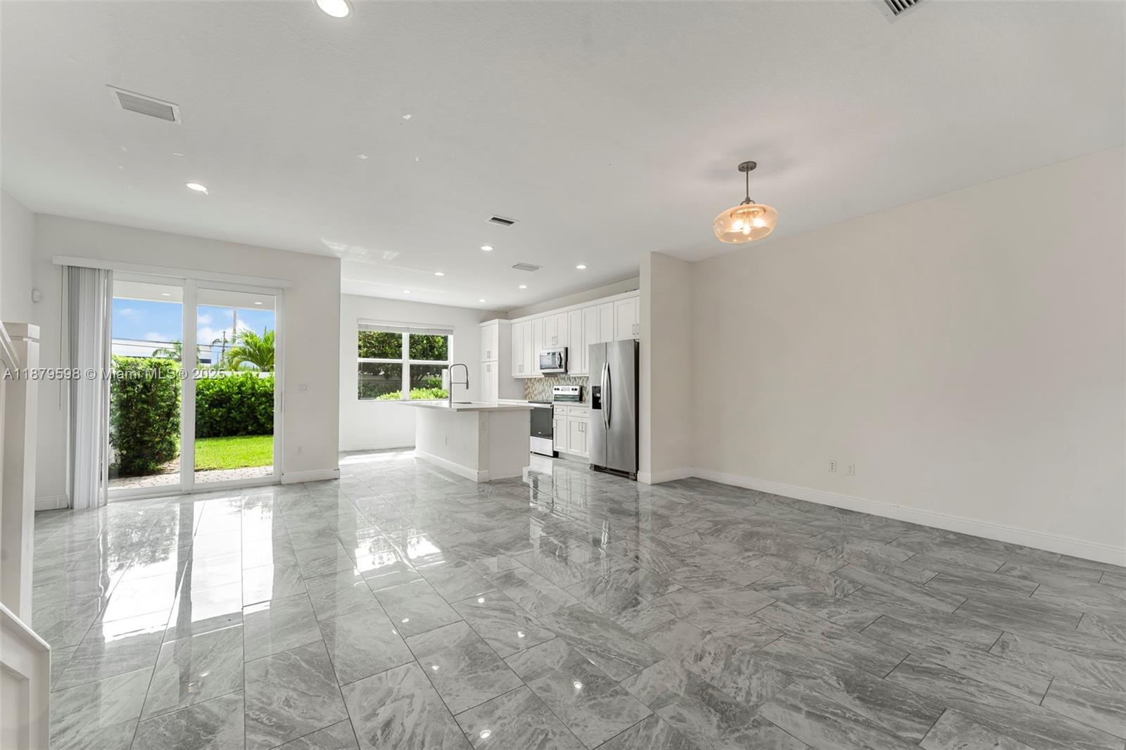 552 Parsons Way Deerfield Beach, FL 33442