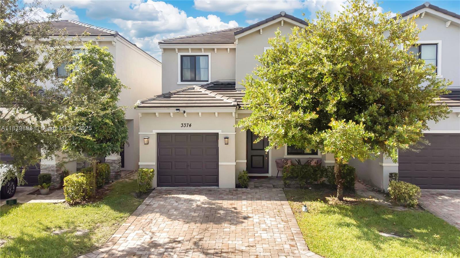 3374 NW 5th St