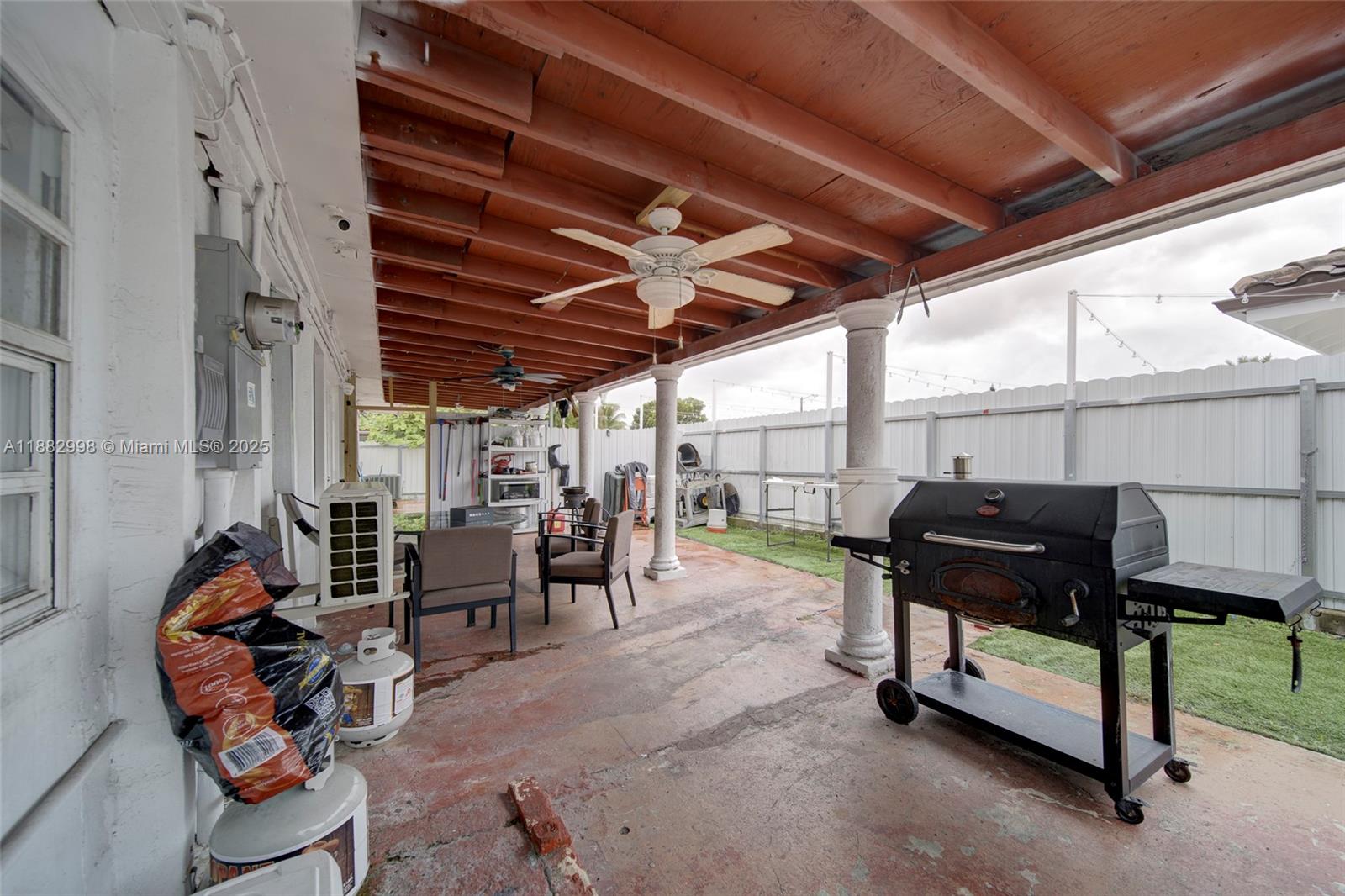 5040 NW 197th St Miami, FL 33055