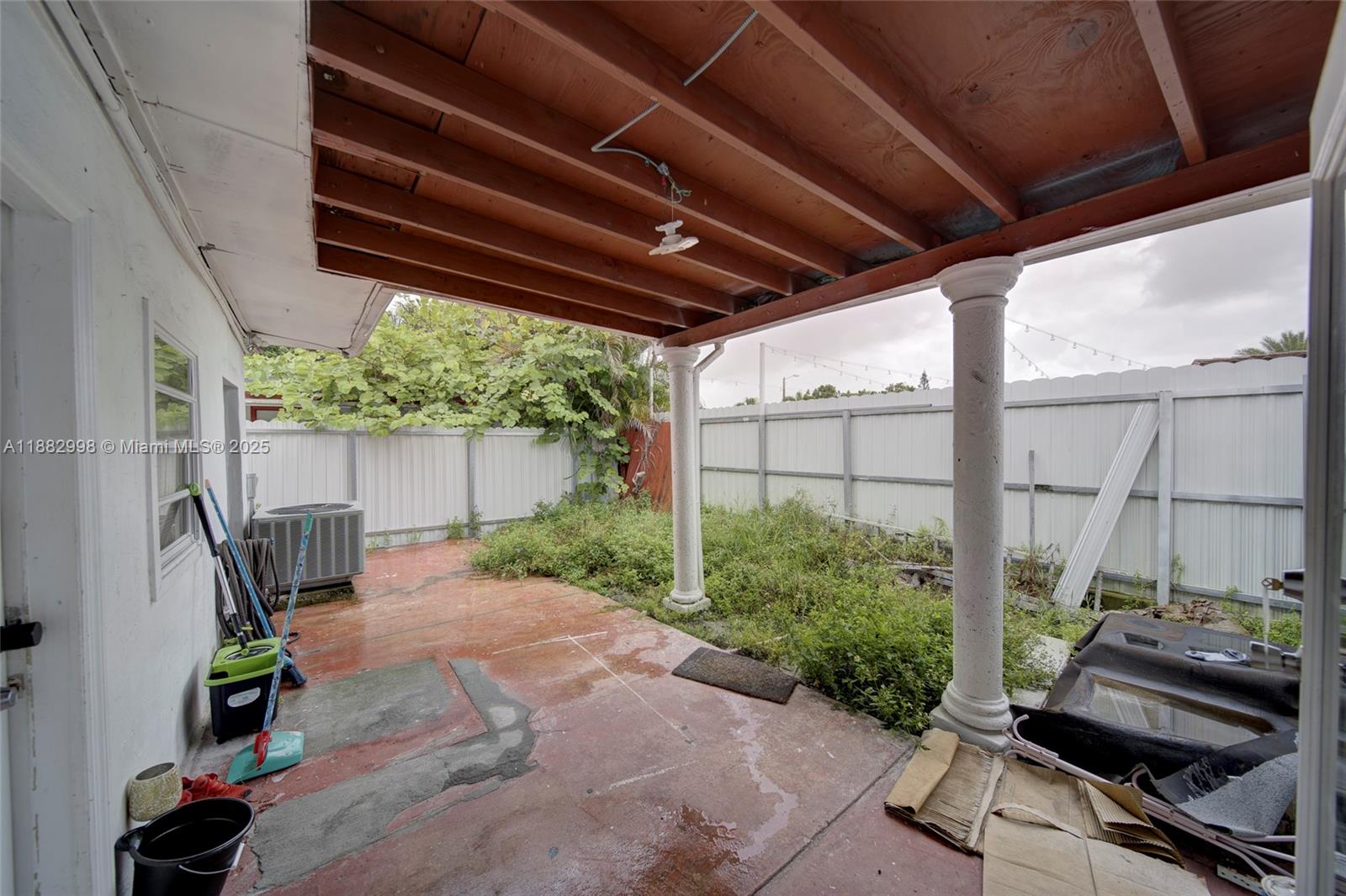 5040 NW 197th St Miami, FL 33055