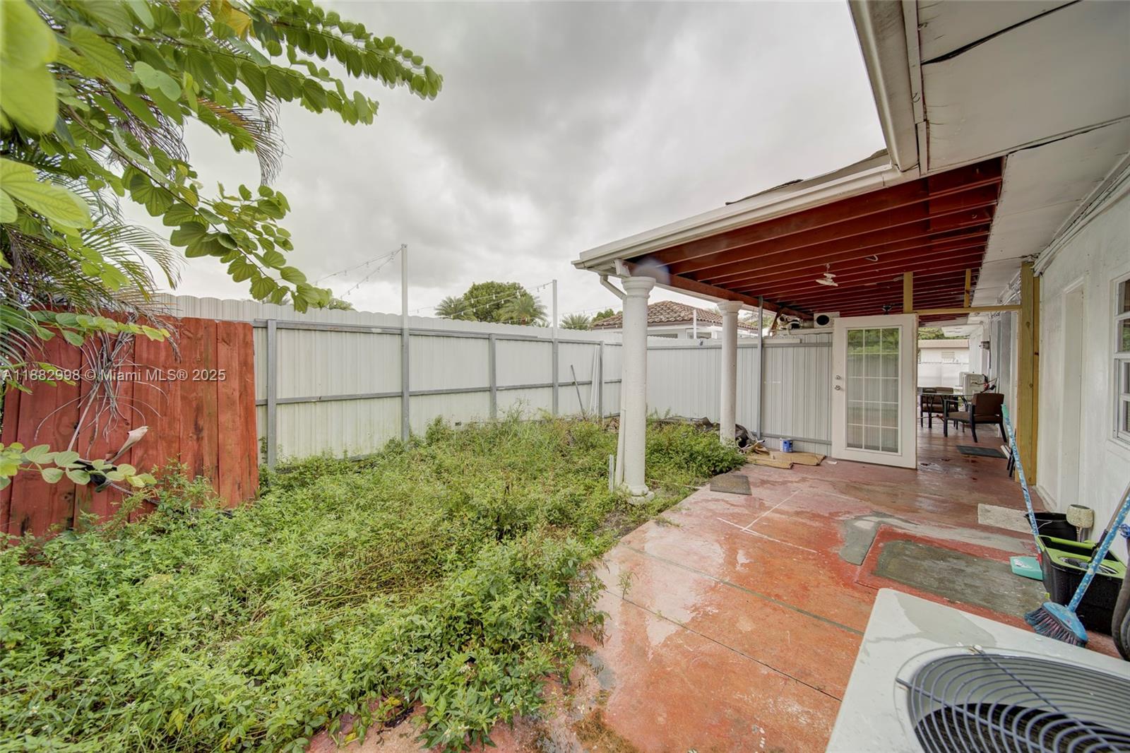 5040 NW 197th St Miami, FL 33055