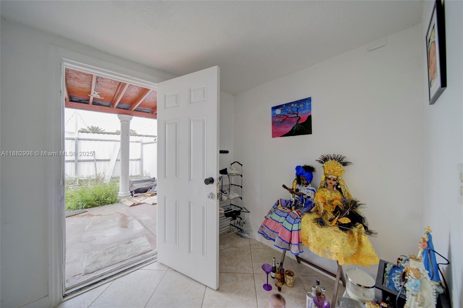 5040 NW 197th St Miami, FL 33055