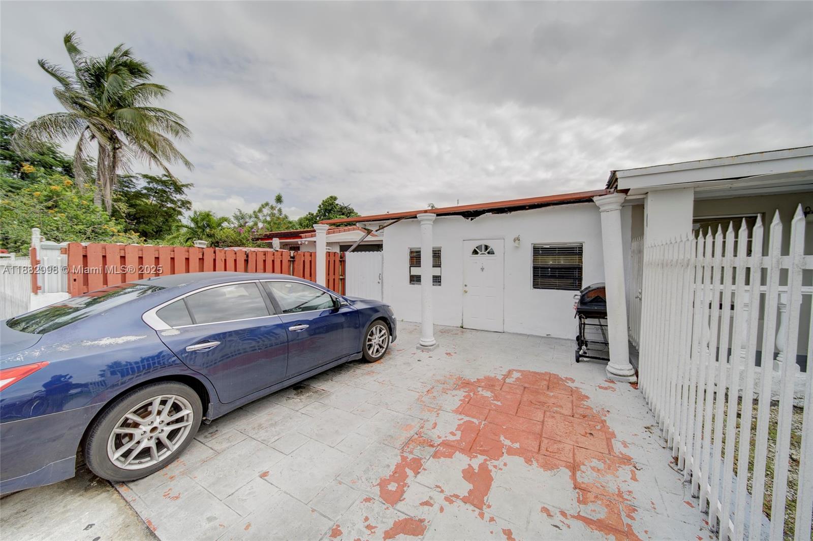 5040 NW 197th St Miami, FL 33055