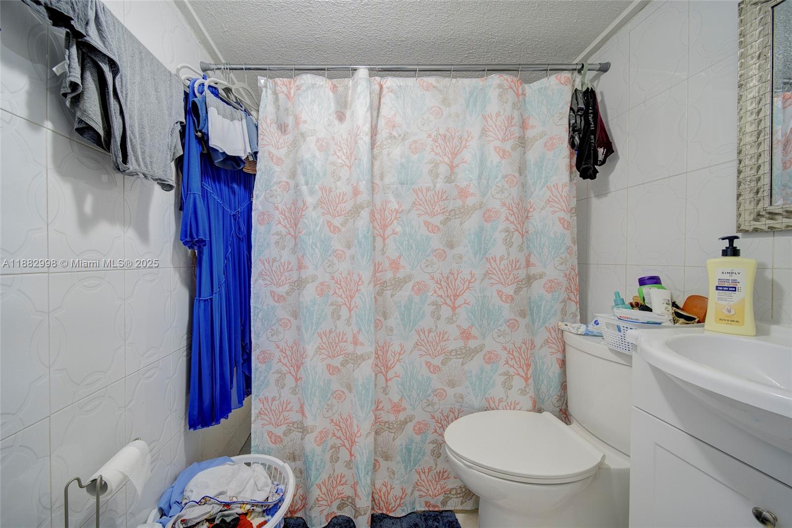 5040 NW 197th St Miami, FL 33055