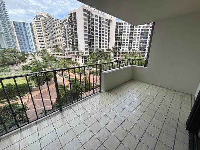 520 Brickell Key Dr #A712