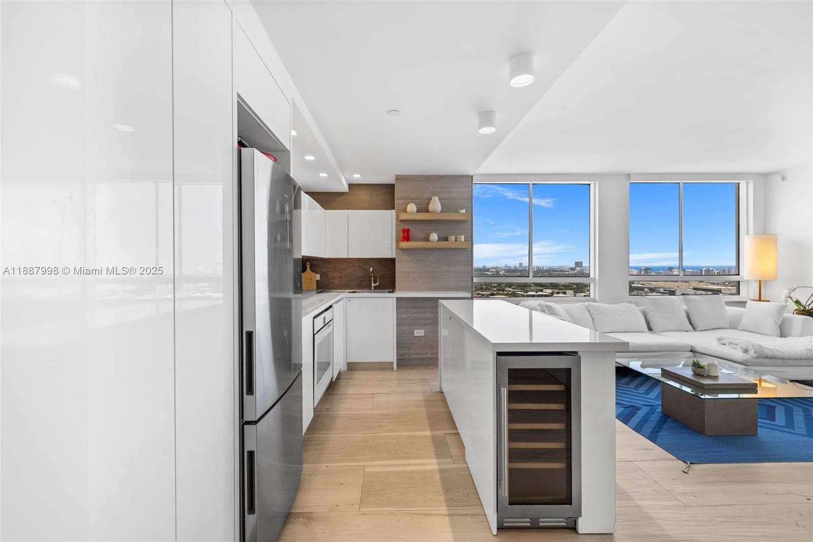 image The Waverly At South Beac10