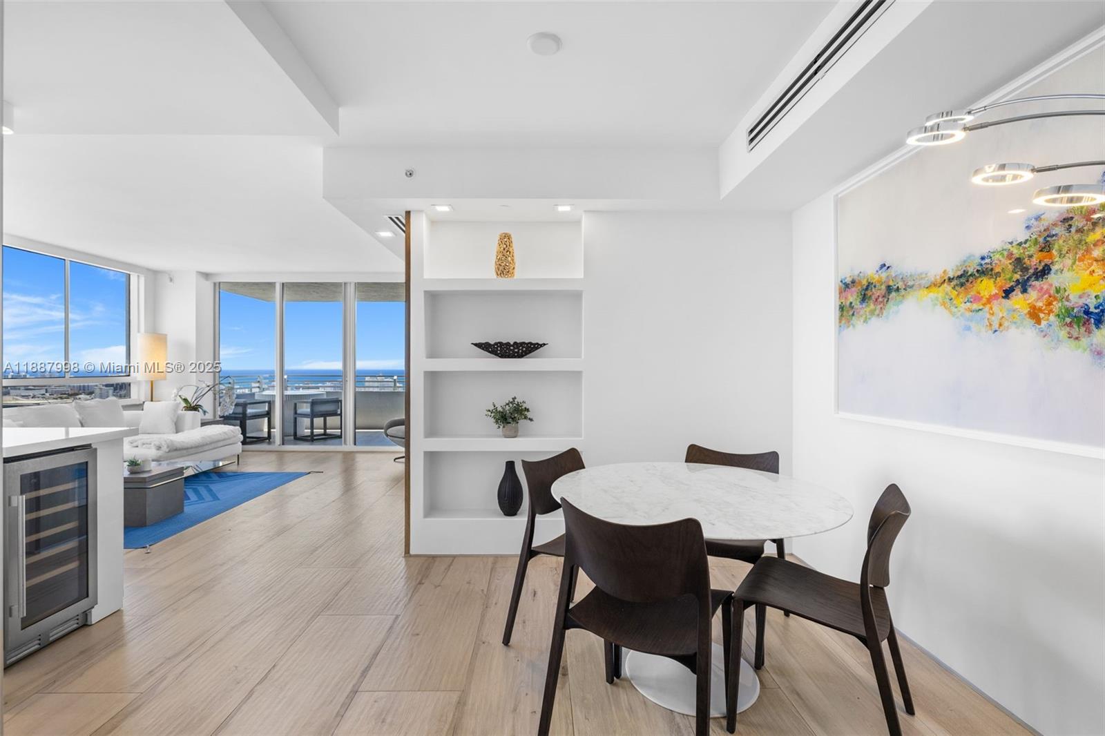 image The Waverly At South Beac14