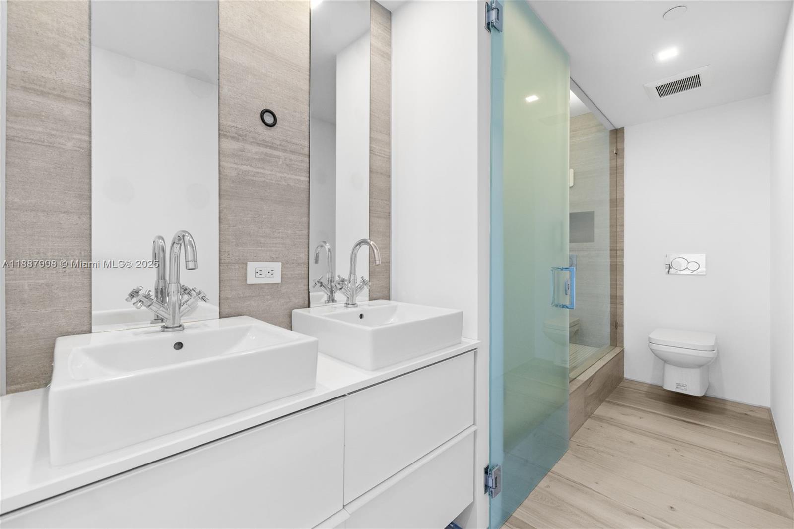 image The Waverly At South Beac22