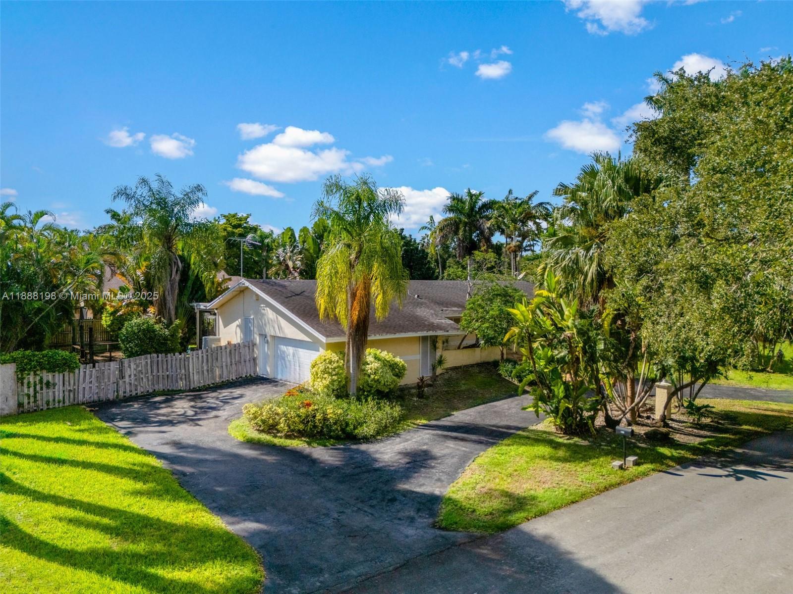 17900 SW 83rd Ave
