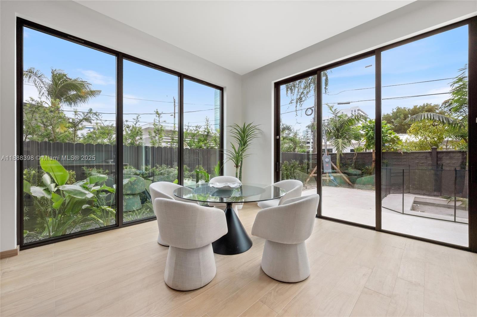 270 NE 46th St Miami, FL 33137