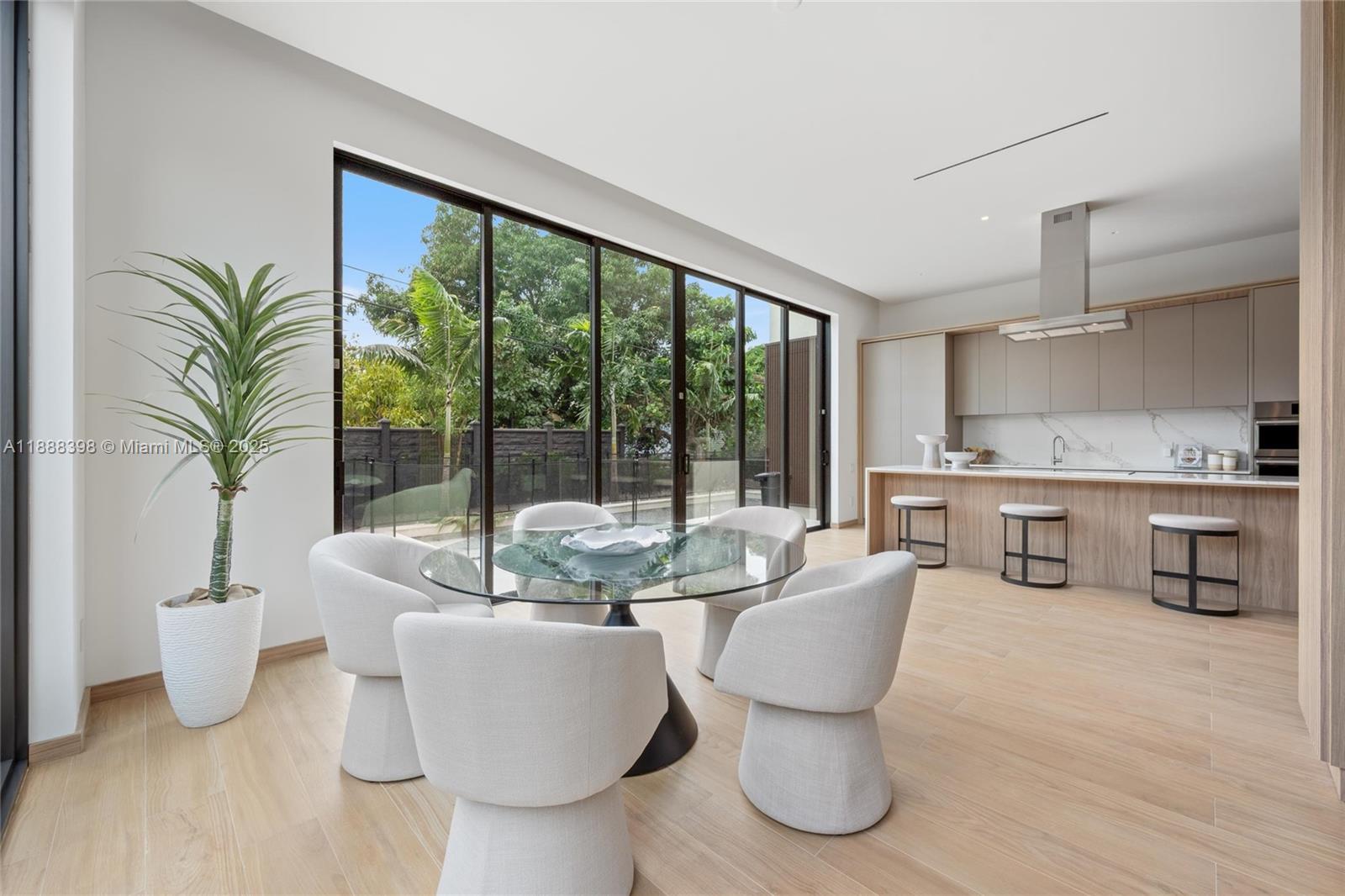 270 NE 46th St Miami, FL 33137