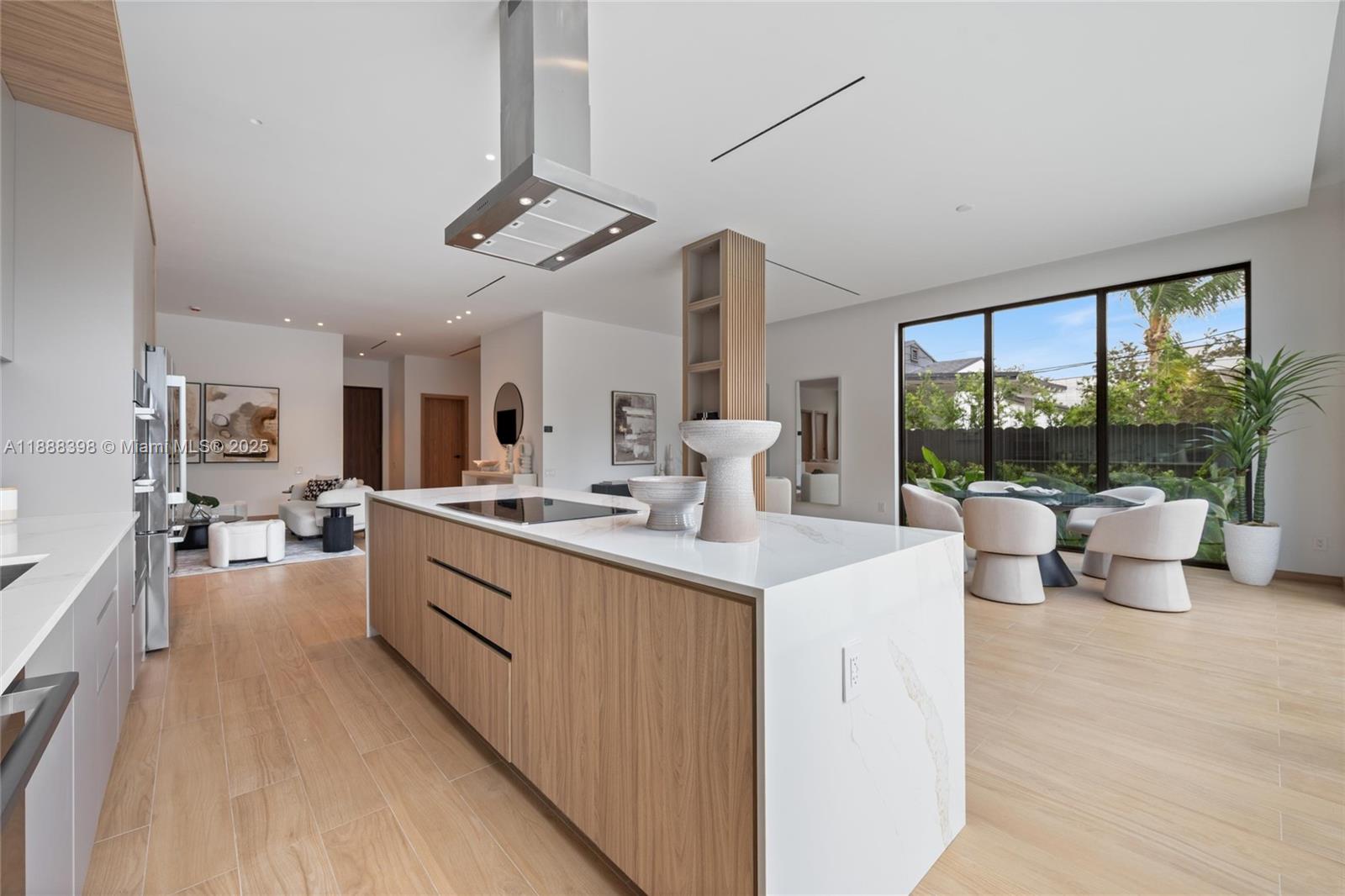 270 NE 46th St Miami, FL 33137