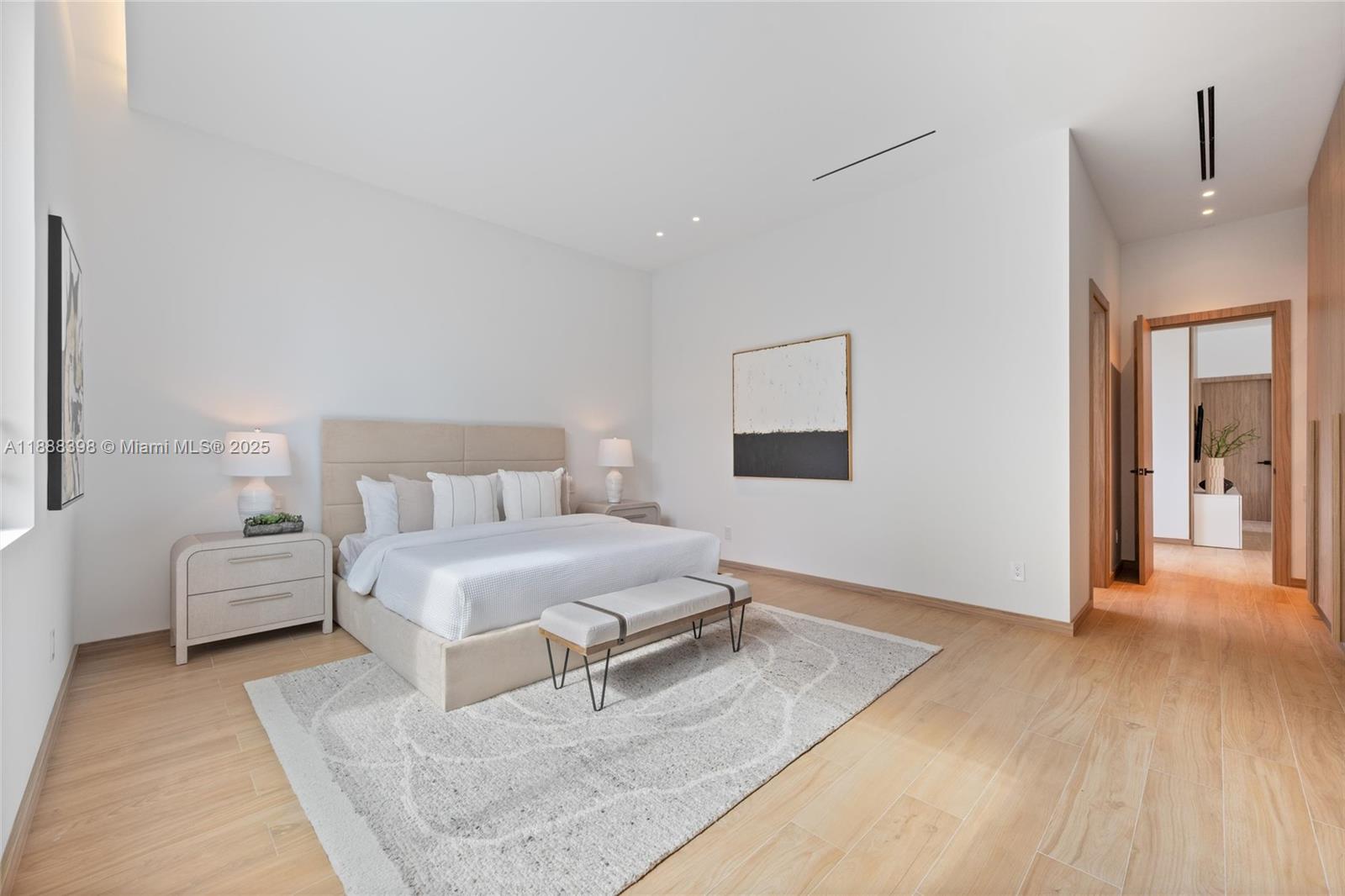 270 NE 46th St Miami, FL 33137