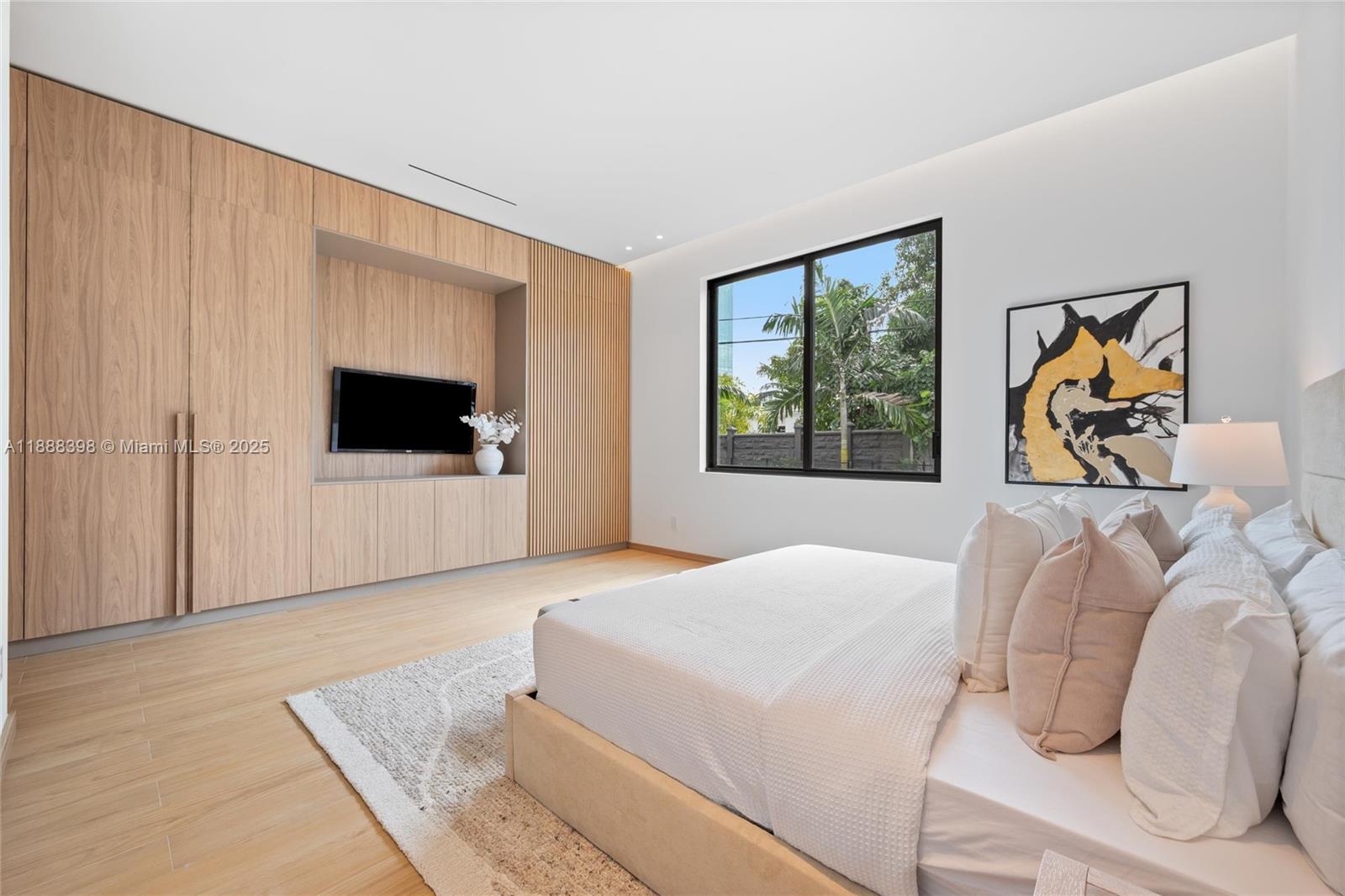 270 NE 46th St Miami, FL 33137