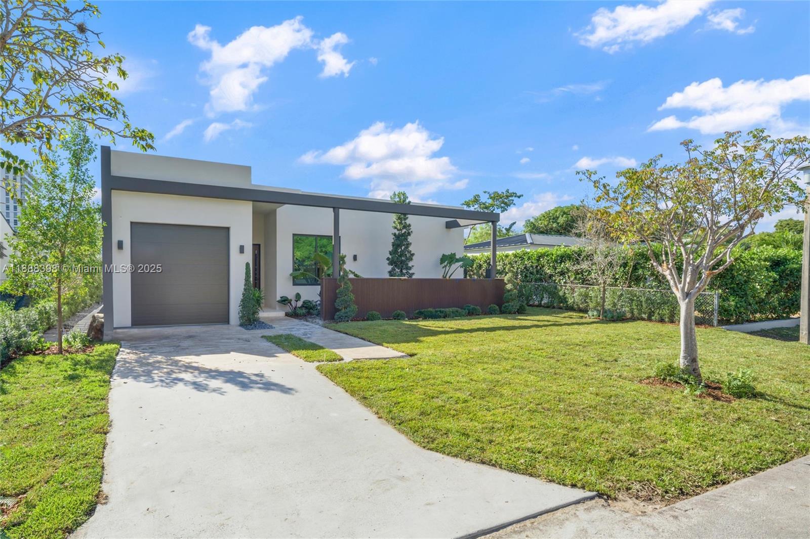 270 NE 46th St Miami, FL 33137