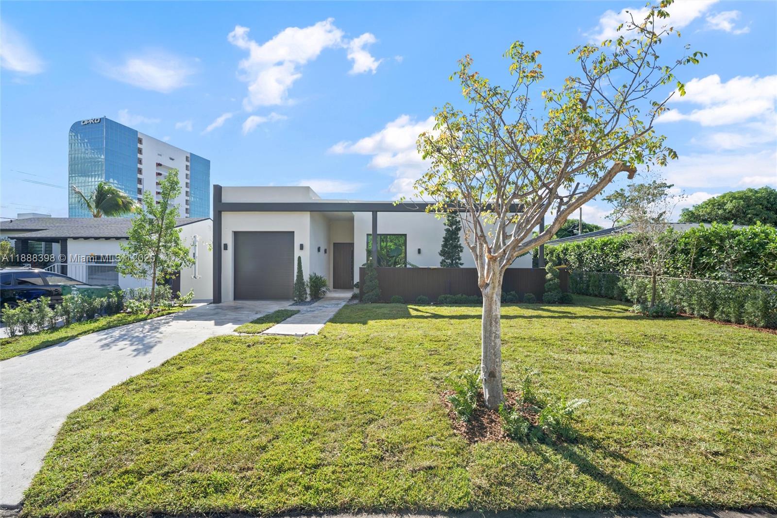 270 NE 46th St Miami, FL 33137