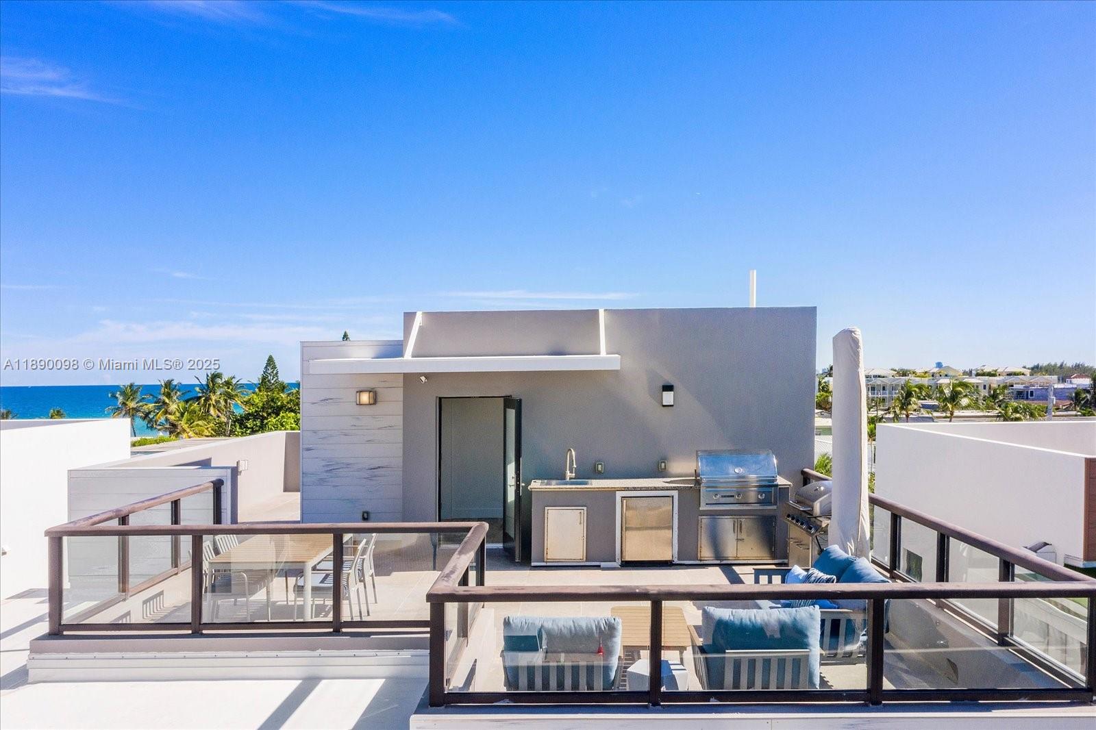 332 Balboa St Hollywood, FL 33019