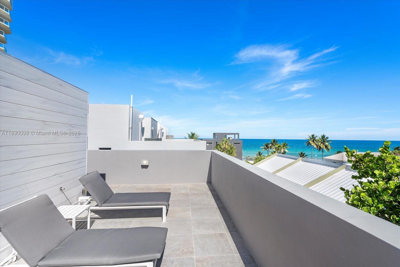 332 Balboa St Hollywood, FL 33019