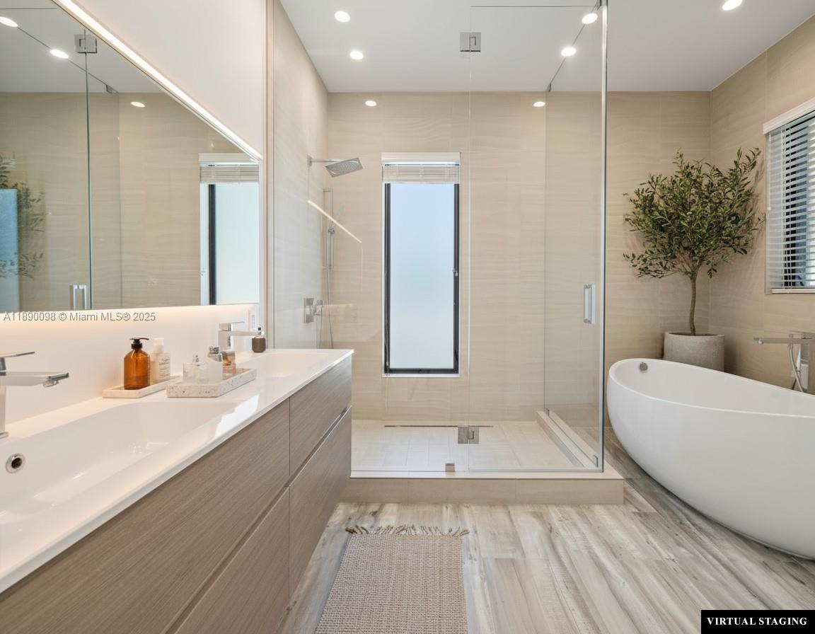 332 Balboa St Hollywood, FL 33019